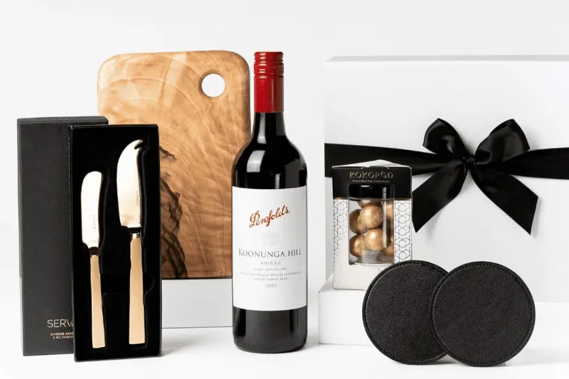 Quà tặng doanh nghiệp cao cấp là những sản phẩm được lựa chọn với tiêu chí cao